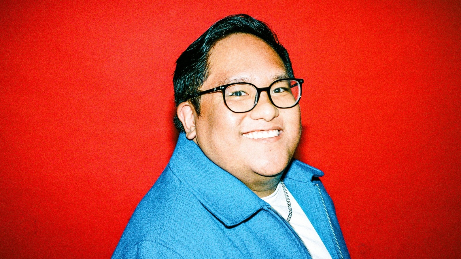 Singer Raymond Salgado