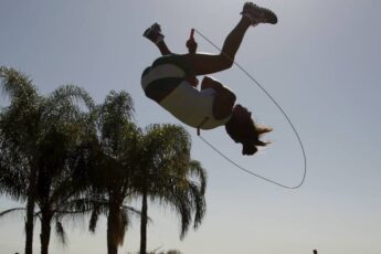 Vivien Vajda jumping rope outdoors
